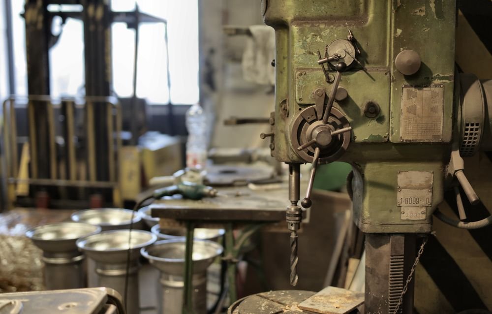 Precision milling machine